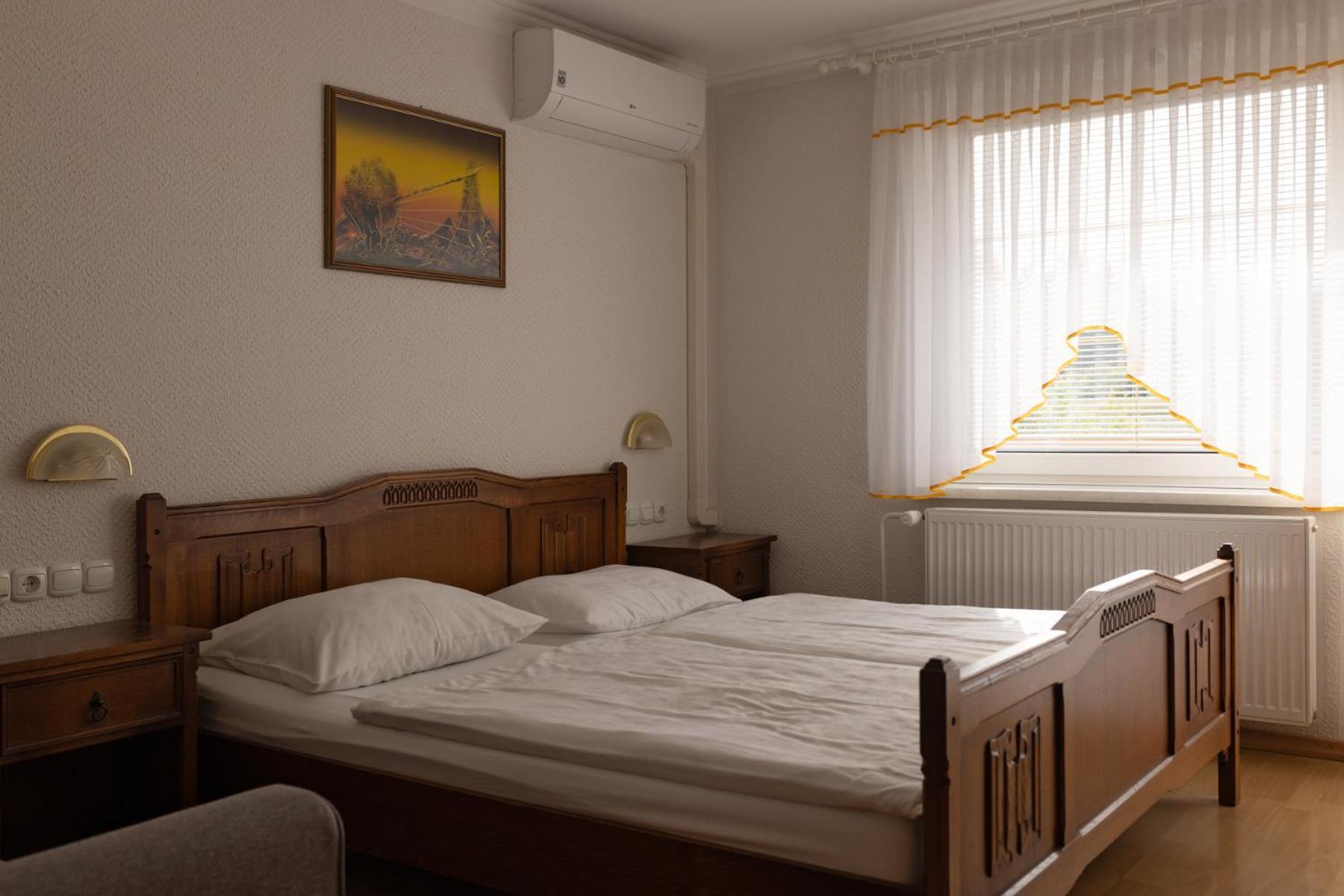 Gostisce Pri Dveh Petelinih Hotel Bled Exterior photo